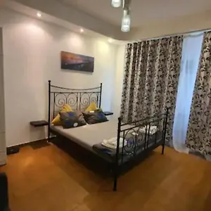https://garsoniera-incantatoare-aproape-de-centrul-vechi.bucharesthotelsnow.com
